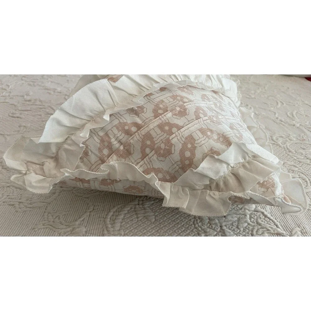 Madison Park Decorative Accent Pillow Beige / White Geometric Ruffle